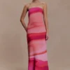 Vestido largo sin tirantes de gasa Amaya – Estampado Pink Sunset