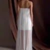 Vestido largo sin tirantes de gasa Bettany – Blanco Vestido largo sin tirantes de gasa Bettany – Blanco