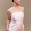 Vestido largo sin tirantes de satén Cedar – Rosa suave Vestido largo sin tirantes de satén Cedar – Rosa suave