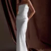 Vestido largo sin tirantes de satén Jasmine – Blanco Vestido largo sin tirantes de satén Jasmine – Blanco