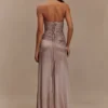 Vestido largo sin tirantes de tafetán Serena – Bronce topo Vestido largo sin tirantes de tafetán Serena – Bronce topo