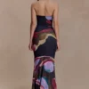 Vestido largo sin tirantes Madison – Estampado Multi Fluid Reverie Vestido largo sin tirantes Madison – Estampado Multi Fluid Reverie