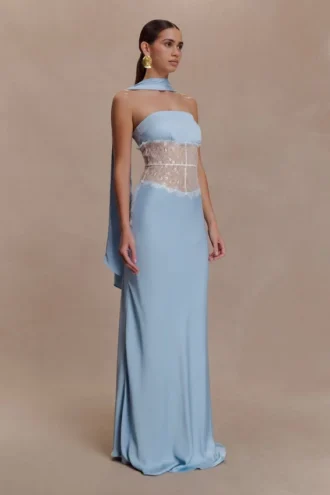 Vestido largo sin tirantes Pilar de satén y encaje – Azul aciano