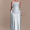 Vestido largo sin tirantes Sarah con lazo en la cintura – Azul hielo Vestido largo sin tirantes Sarah con lazo en la cintura – Azul hielo