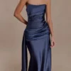 Vestido largo sin tirantes Sarah con lazo en la cintura – Azul marino Vestido largo sin tirantes Sarah con lazo en la cintura – Azul marino