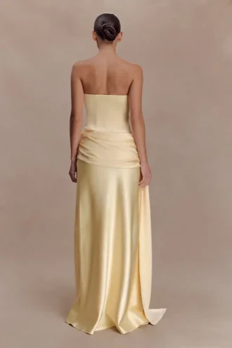 Vestido largo sin tirantes Sarah con lazo en la cintura – Limón