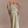 Vestido largo sin tirantes Sarah con lazo en la cintura – Salvia Vestido largo sin tirantes Sarah con lazo en la cintura – Salvia