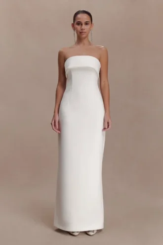 Vestido largo sin tirantes Sloane con perlas – Blanco