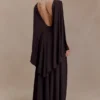 Vestido largo tipo capa de jersey Emory – Chocolate Vestido largo tipo capa de jersey Emory – Chocolate