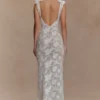 Vestido largo transparente con estampado floral Cornelia – Marfil Vestido largo transparente con estampado floral Cornelia – Marfil