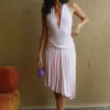 Vestido midi asimétrico y ceñido Zelda – Rosa ballet