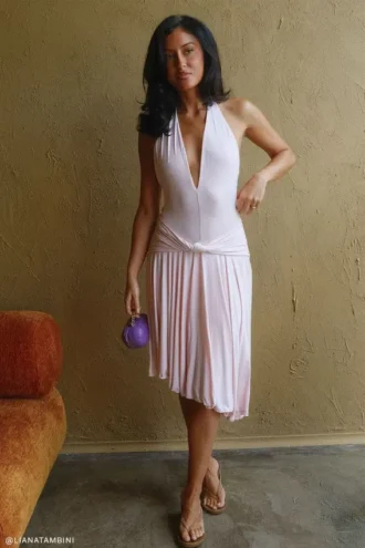 Vestido midi asimétrico y ceñido Zelda – Rosa ballet