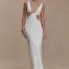 Vestido midi con aberturas y ribete de diamantes Henny – Blanco
