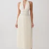 Vestido midi con cuello halter y capucha de Thien – Marfil