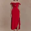 Vestido midi con volantes y hombros descubiertos Allegra – Rubí