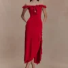 Vestido midi con volantes y hombros descubiertos Allegra – Rubí