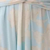 Vestido midi de gasa con escote pronunciado Cyra – Estampado floral azul Vestido midi de gasa con escote pronunciado Cyra – Estampado floral azul