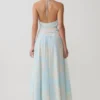 Vestido midi de gasa con escote pronunciado Cyra – Estampado floral azul Vestido midi de gasa con escote pronunciado Cyra – Estampado floral azul