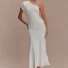 Vestido midi de jersey peached de Chloe con un solo hombro – Marfil Vestido midi de jersey peached de Chloe con un solo hombro – Marfil