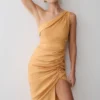 Vestido midi de lino Birgit con detalles metálicos – Melocotón intenso Vestido midi de lino Birgit con detalles metálicos – Melocotón intenso