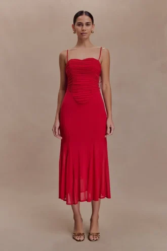 Vestido midi de malla fruncida Willa – Rubí