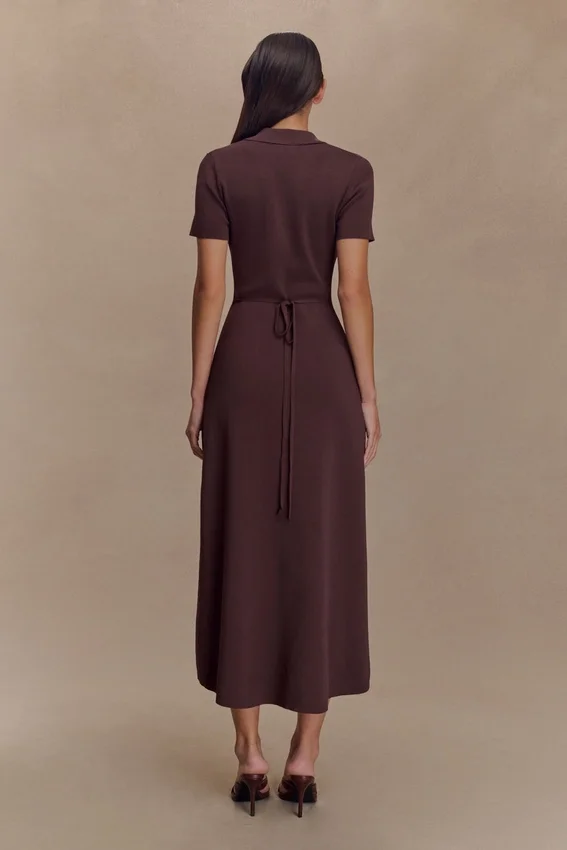 Vestido midi de punto de manga corta Pearson – Chocolate Vestido midi de punto de manga corta Pearson – Chocolate