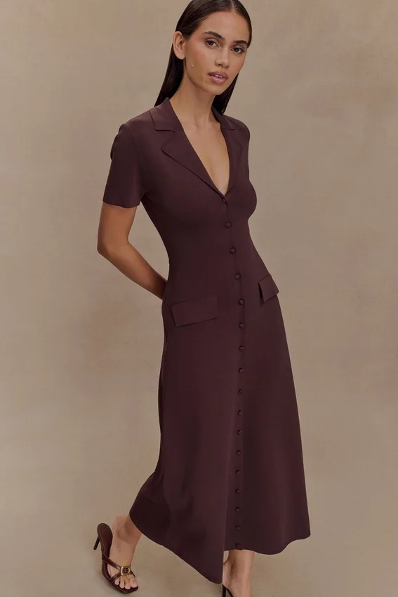 Vestido midi de punto de manga corta Pearson – Chocolate Vestido midi de punto de manga corta Pearson – Chocolate