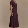 Vestido midi de punto de manga corta Pearson – Chocolate Vestido midi de punto de manga corta Pearson – Chocolate