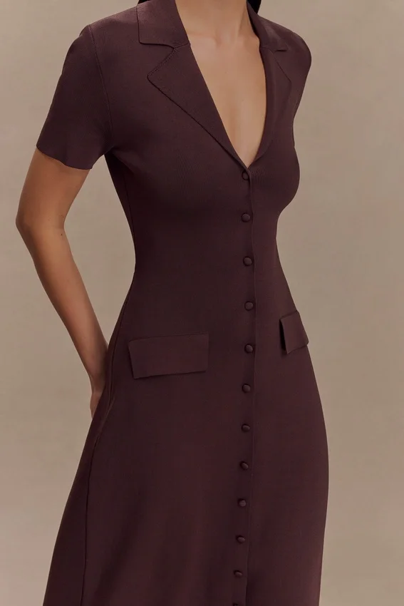 Vestido midi de punto de manga corta Pearson – Chocolate Vestido midi de punto de manga corta Pearson – Chocolate