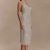 Vestido midi de seda con encaje y cuello halter Lenore – Marfil Vestido midi de seda con encaje y cuello halter Lenore – Marfil