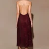 Vestido midi halter Genie Diamante – Caoba Vestido midi halter Genie Diamante – Caoba