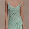 Vestido mini con cuello vuelto y diamantes Zahra – Menta Vestido mini con cuello vuelto y diamantes Zahra – Menta