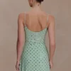Vestido mini con cuello vuelto y diamantes Zahra – Menta Vestido mini con cuello vuelto y diamantes Zahra – Menta