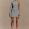 Vestido mini con hombro retorcido Dorian – Gris carbón jaspeado Vestido mini con hombro retorcido Dorian – Gris carbón jaspeado