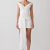 Vestido mini con hombros descubiertos y lazo en la cintura de Runa – Blanco Vestido mini con hombros descubiertos y lazo en la cintura de Runa – Blanco
