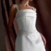 Vestido mini corsé de satén Isabel – Blanco Vestido mini corsé de satén Isabel – Blanco