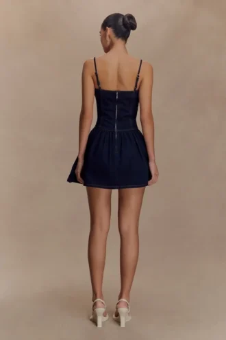 Vestido mini de Denim con festones Cheyenne – Azul índigo Vestido mini de Denim con festones Cheyenne – Azul índigo