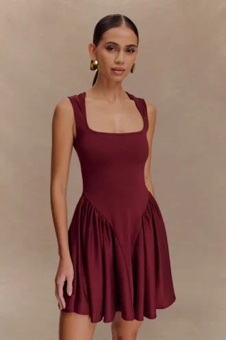 Vestido mini de jersey scuba Sharon – Burdeos