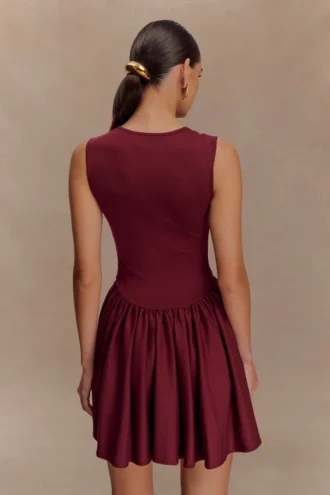 Vestido mini de jersey scuba Sharon – Burdeos