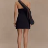 Vestido mini de organza con una manga Effie – Negro Vestido mini de organza con una manga Effie – Negro