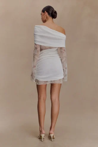 Vestido mini de punto y encaje Luxie – Marfil