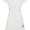 Vestido mini de traje Remi con detalles florales – Blanco Vestido mini de traje Remi con detalles florales – Blanco