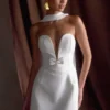 Vestido mini de traje sin tirantes Orellia – Marfil Vestido mini de traje sin tirantes Orellia – Marfil