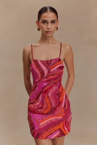 Vestido mini Eloise con bordado a mano – Estampado de remolinos rosas