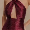 Vestido mini halter con pedrería Nylah – Burdeos Vestido mini halter con pedrería Nylah – Burdeos