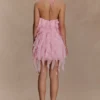 Vestido mini halter con volantes en color marigold – Rosa empolvado Vestido mini halter con volantes en color marigold – Rosa empolvado