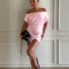 Vestido mini Maiara de manga corta con lazo y corte ceñido – Rosa Vestido mini Maiara de manga corta con lazo y corte ceñido – Rosa