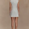 Vestido mini plisado en el cuello Ariana – Marfil Vestido mini plisado en el cuello Ariana – Marfil