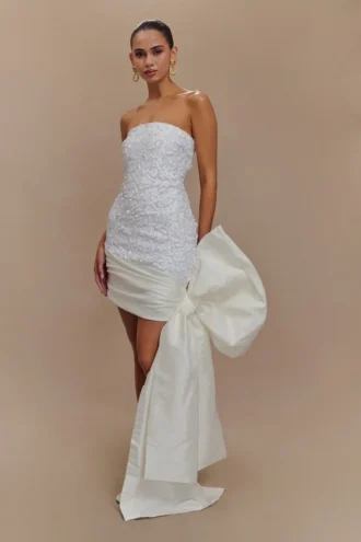 Vestido mini sin tirantes con lazo Franka – Blanco