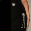 Vestido sin tirantes Liva con ribete floral de diamantes – Negro